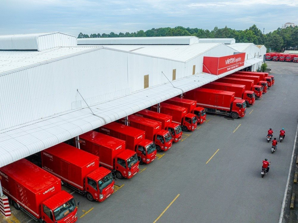 Họ cổ phiếu Viettel đồng loạt bứt phá, riêng Viettel Post trần cứng với kỷ lục 2,5 triệu đơn vị: Chuyện gì đang xảy ra?