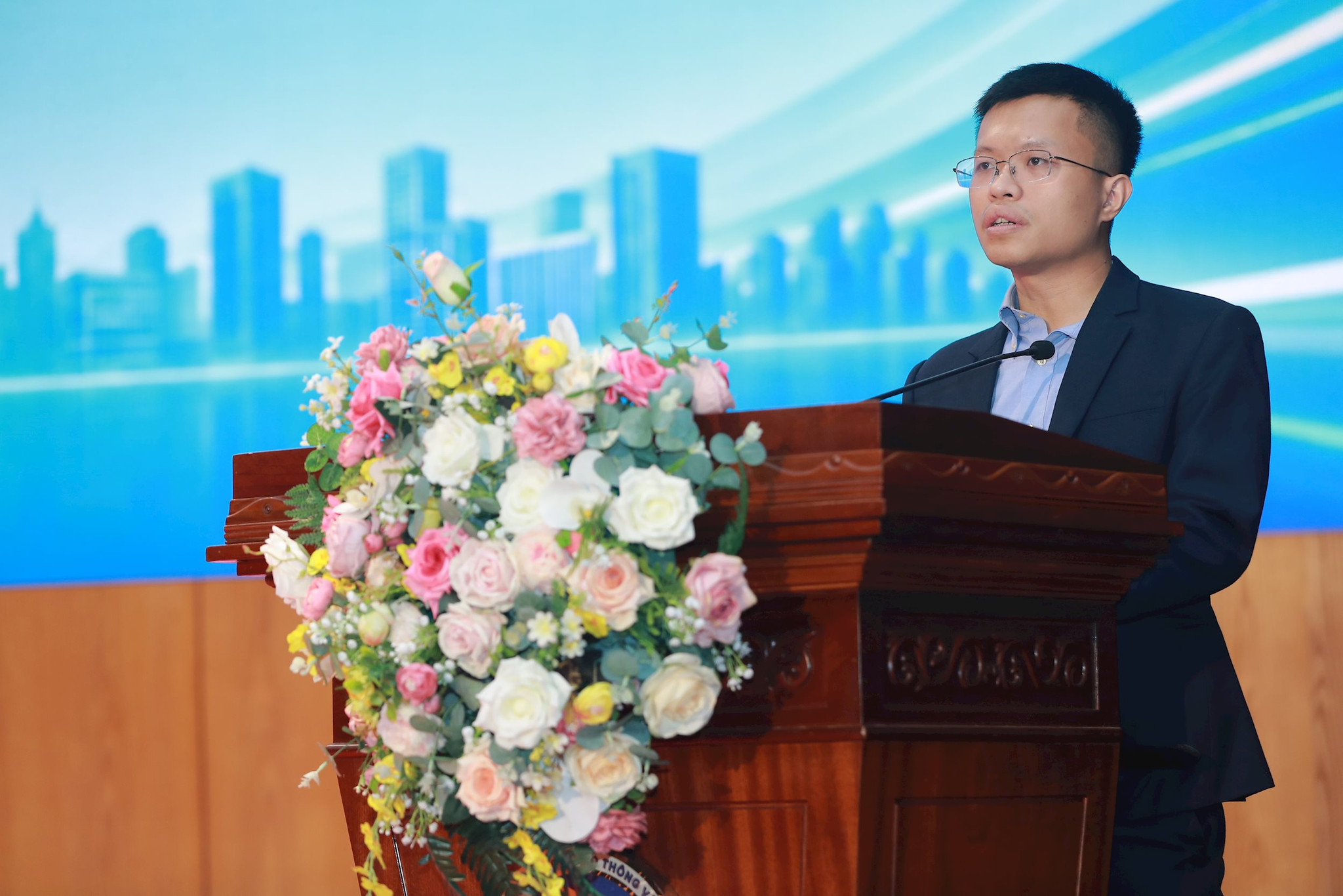 ong-nguyen-khanh-linh-phu-trach-ban-hop-tac-quoc-te-va-truyen-thong.jpg
