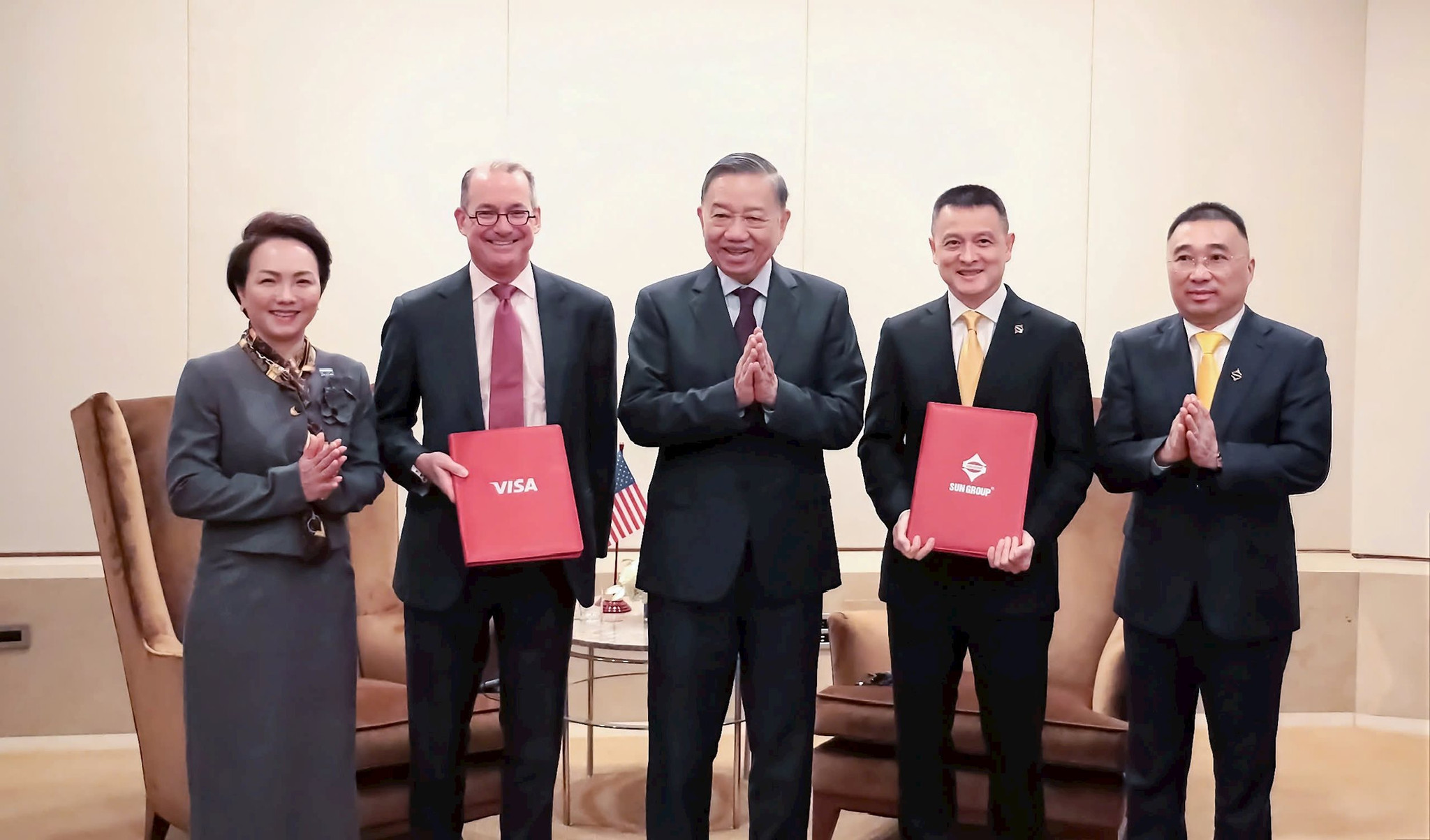 visa-x-sun-group-mou.jpg