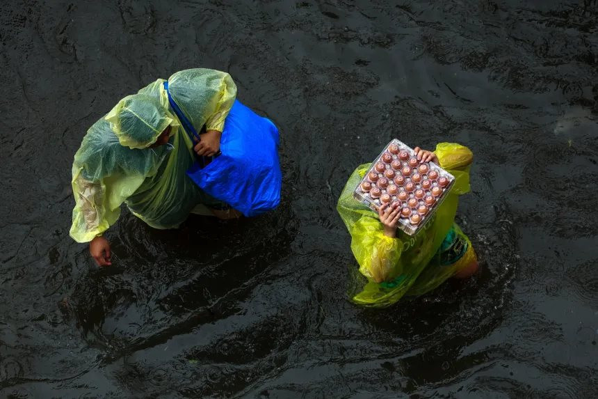 Có hệ thống thoát nước "Má khỉ" nổi tiếng, sao Bangkok gặp mưa lớn ngập còn nặng hơn cả Hà Nội?