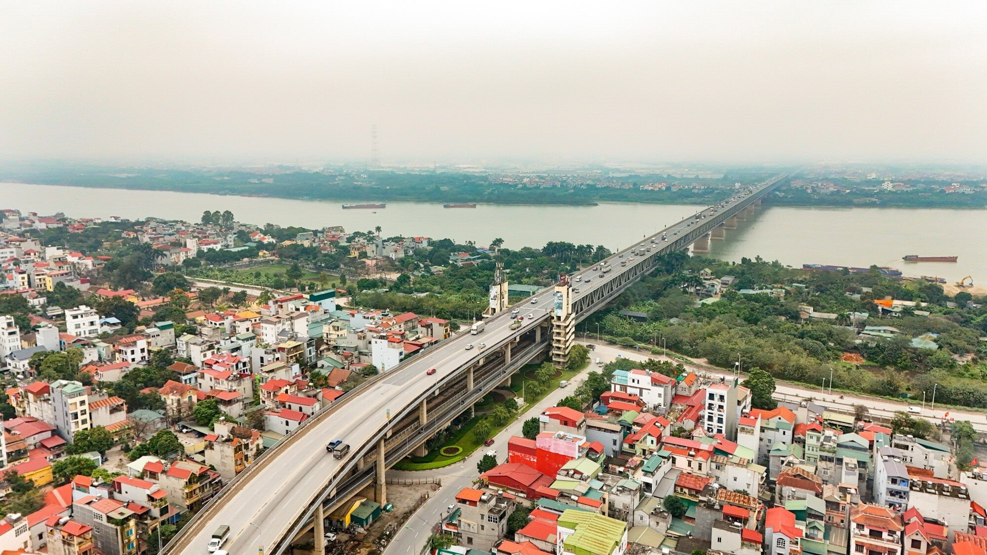 Cây cầu vượt sông 2 tầng đầu tiên và duy nhất tại Việt Nam