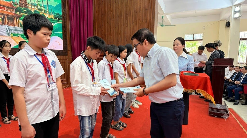 BSR thắp sáng ước mơ cho thiếu nhi khó khăn