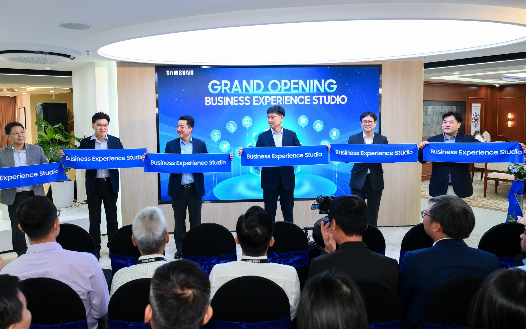 Samsung Electronics khai trương Business Experience Studio tại Việt Nam