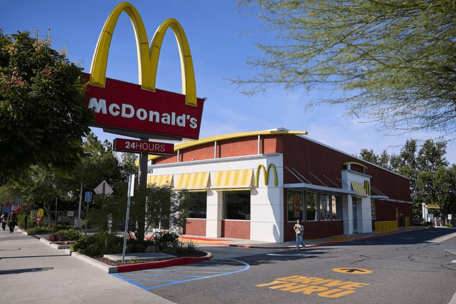 McDonald’s sắp có thay đổi lớn, ảnh hưởng tới 2 triệu nhân viên trên toàn cầu
