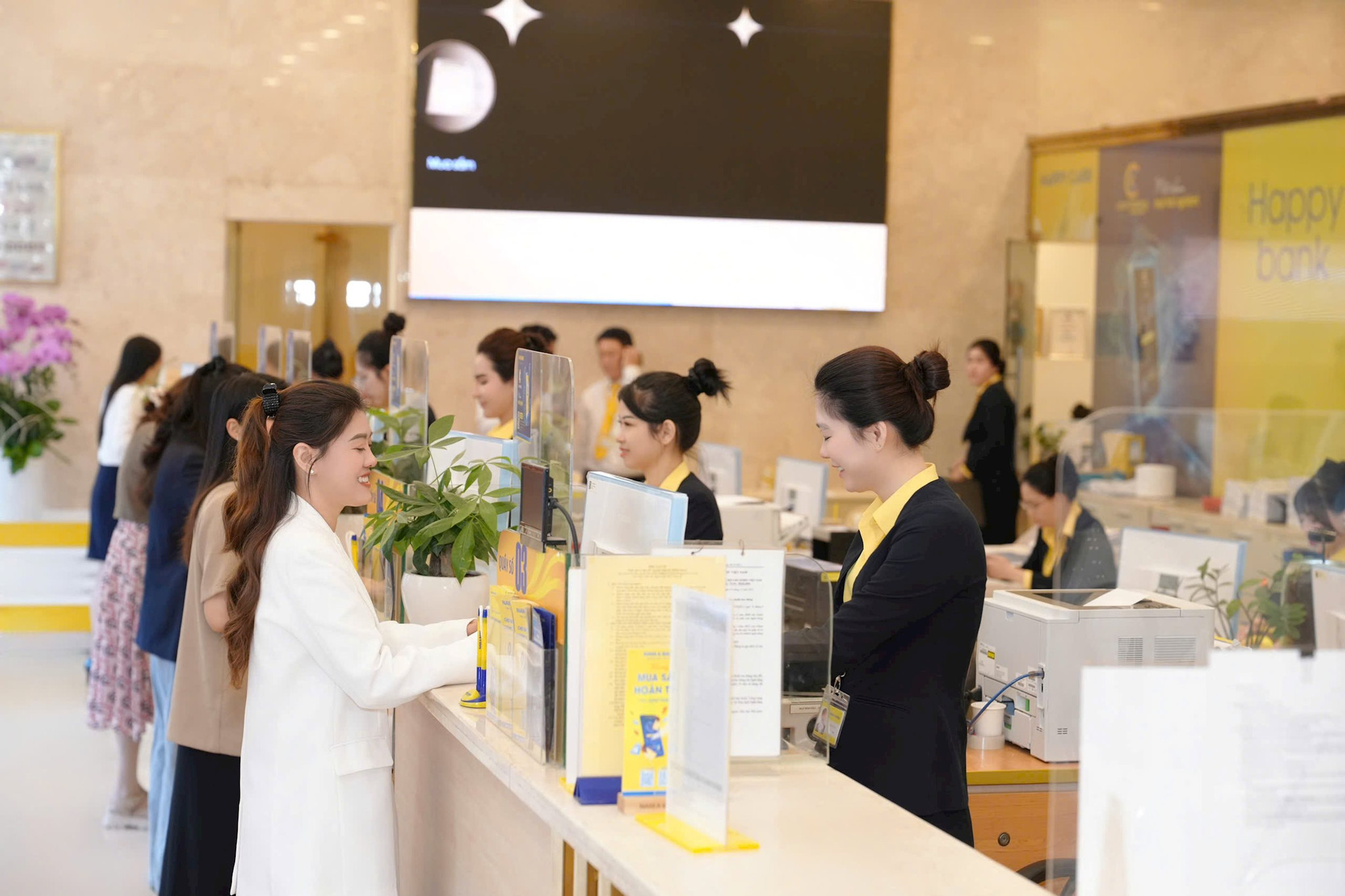 Nam A Bank bứt phá 9 tháng năm 2026: Lợi nhuận trước thuế đạt hơn 4.700 tỷ đồng, tăng 25%; tổng tài sản tiệm cận 465.000 tỷ đồng