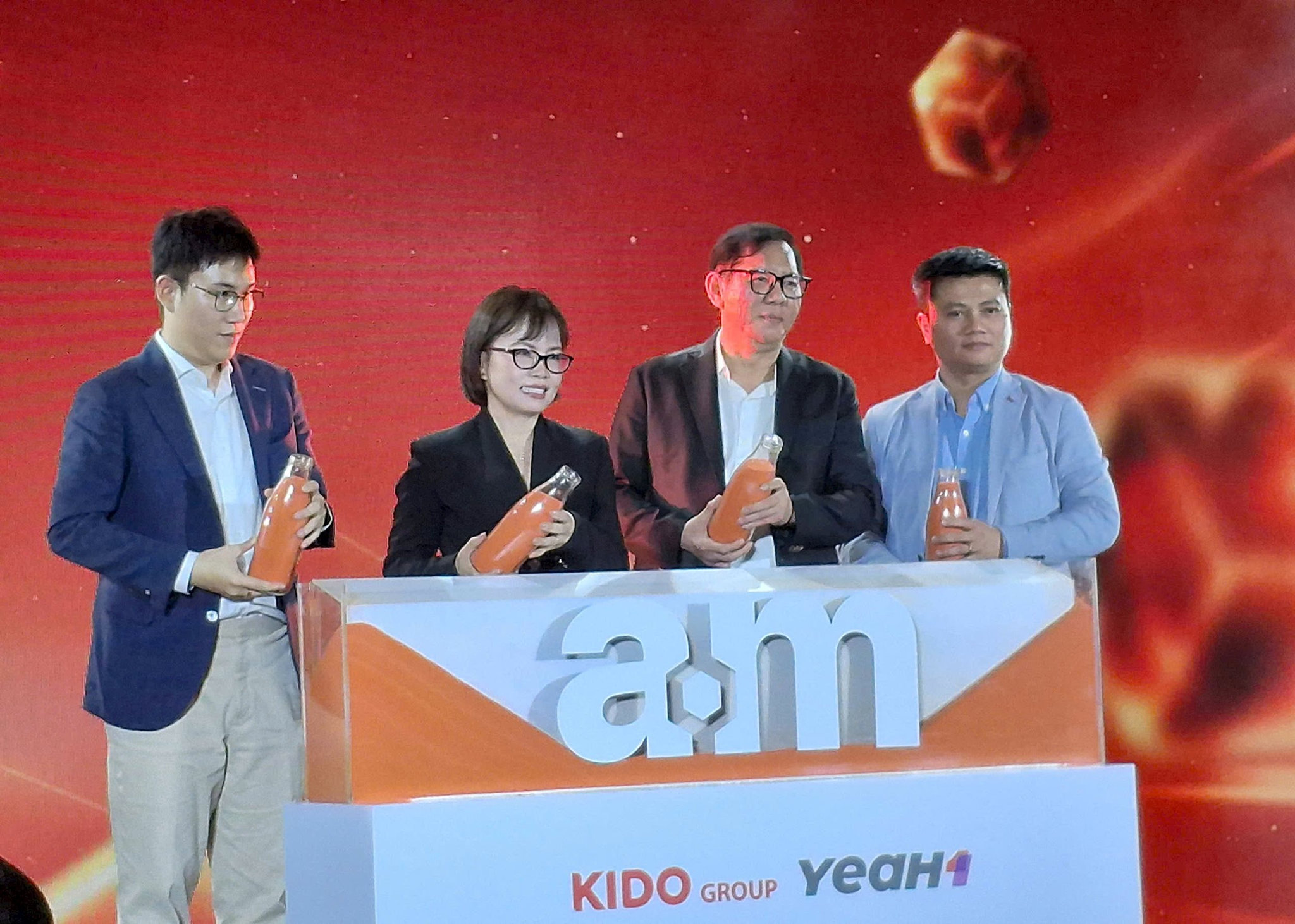 1 tuần sau khi ông Trần Lệ Nguyên công bố thành lập tập đoàn truyền thông, 'vũ trụ giải trí' mới của KIDO và YeaH1 có sự tham gia của Trấn Thành