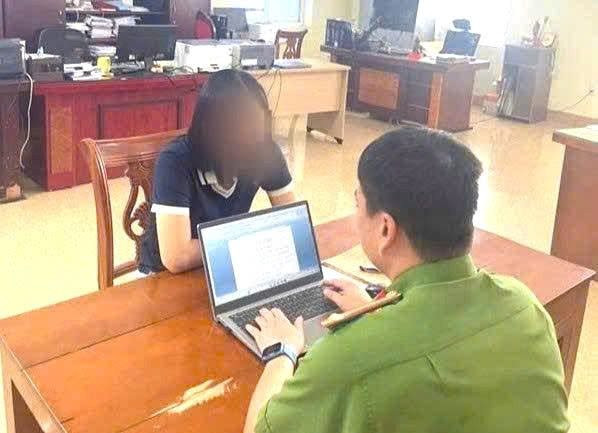 Công ty cam kết chuyển khoản trả 10 triệu đồng tiền tạm ứng, người phụ nữ vẫn quyết báo công an Quảng Ninh