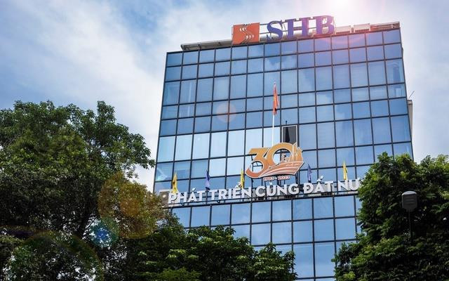 Hơn 63.000 cổ đông mua ưu đãi cổ phiếu SHB giá 12.500 đồng, đợi 5 tháng chưa được giao dịch, thị giá còn 10.050 đồng