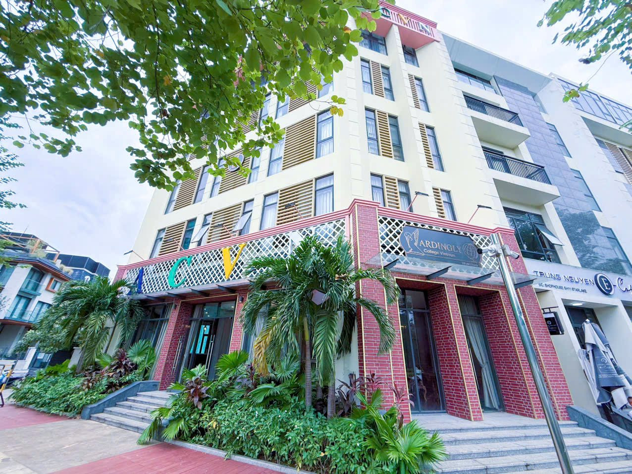 Sau hơn 3 năm hoạt động, ngôi trường nội trú rộng 10ha ở Lào Cai sắp đầu tư thêm 250 tỷ đồng, mở 2 văn phòng tuyển sinh tại Hà Nội và TP.HCM