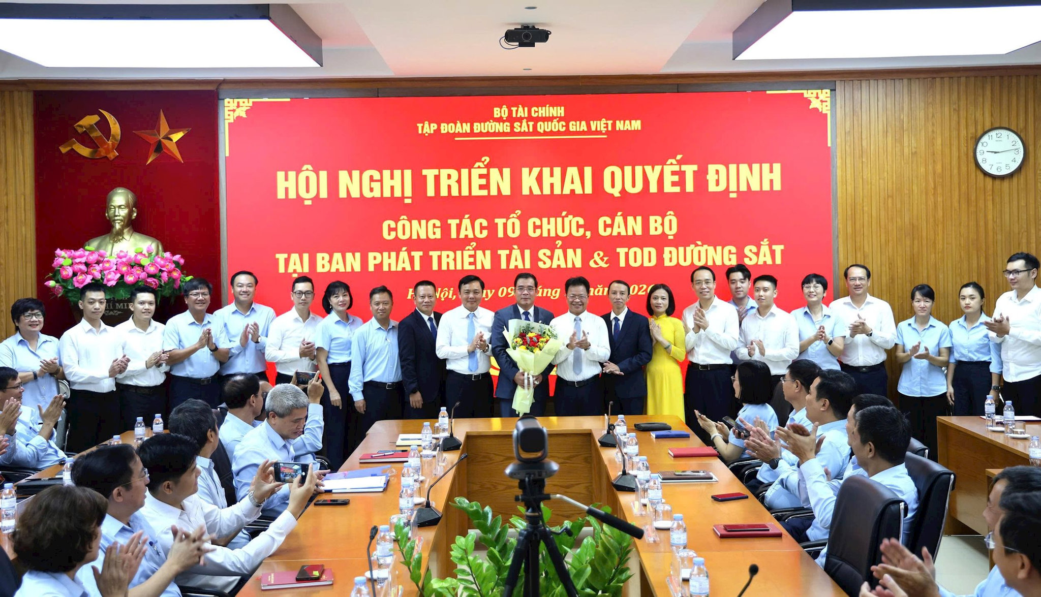 Đường sắt Việt Nam hướng tới khai thác nguồn lực từ tài sản và TOD