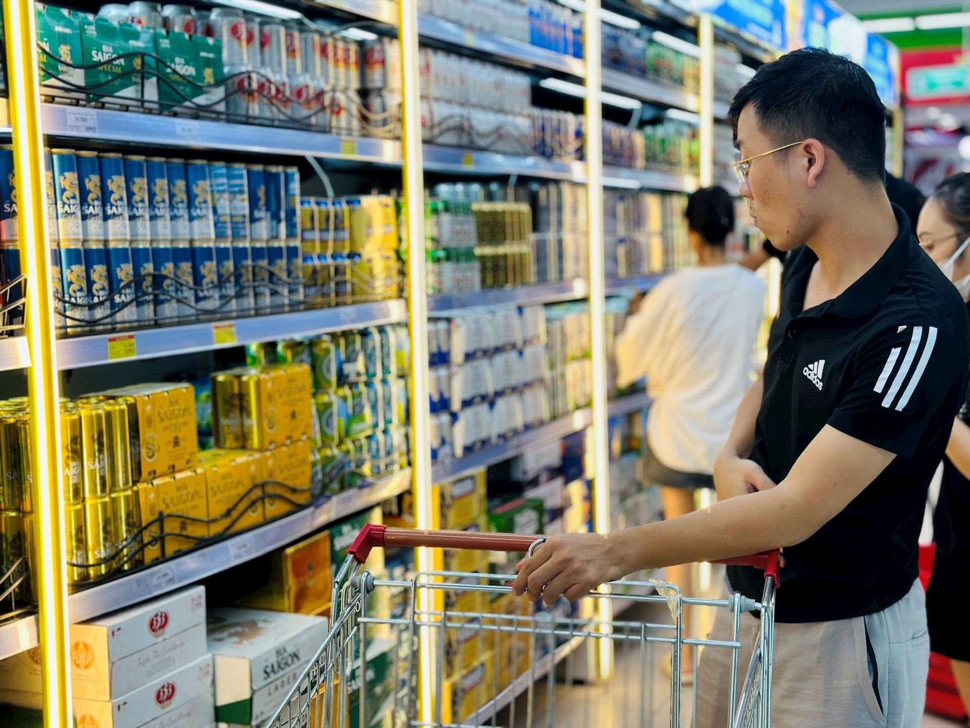 Vì sao bia Vạn Lực của Trung Quốc 'biến mất' trên thị trường Việt Nam?