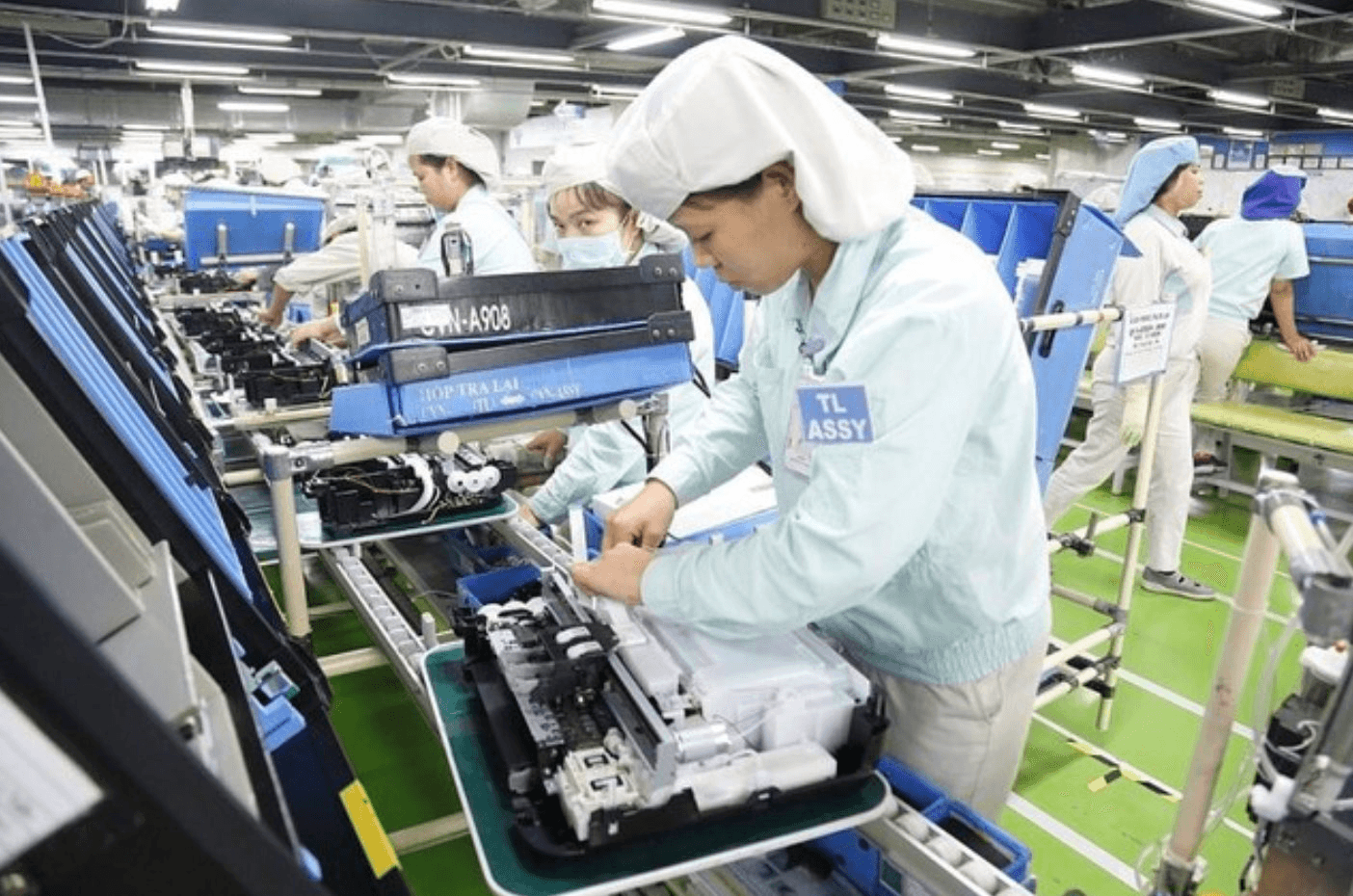 Khối FDI chiếm hơn 80% xuất khẩu 9 tháng năm 2026: Đã đến lúc chuyển từ "thu hút FDI bằng mọi giá" sang "xây dựng hệ sinh thái xung quanh FDI" để doanh nghiệp Việt cùng lớn lên