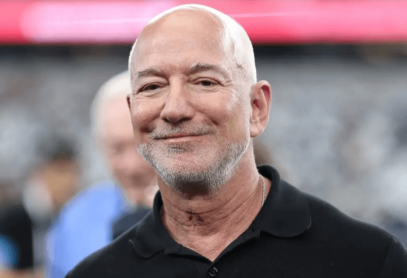 Tỷ phú Jeff Bezos: AI sẽ tạo ra kỷ nguyên các gia đình chỉ cần 1 người đi làm