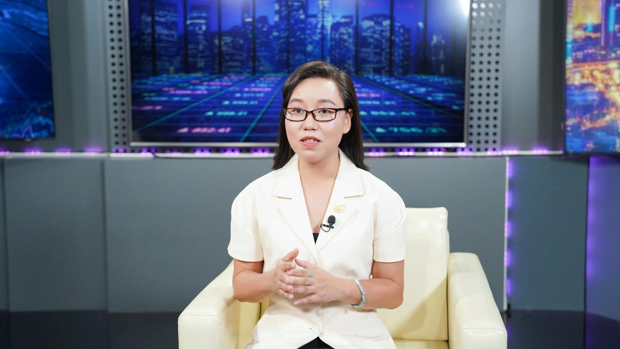 Lãi suất không còn thấp, chuyên gia ACBS chỉ tên 5 nhóm ngành tiềm năng trên thị trường chứng khoán