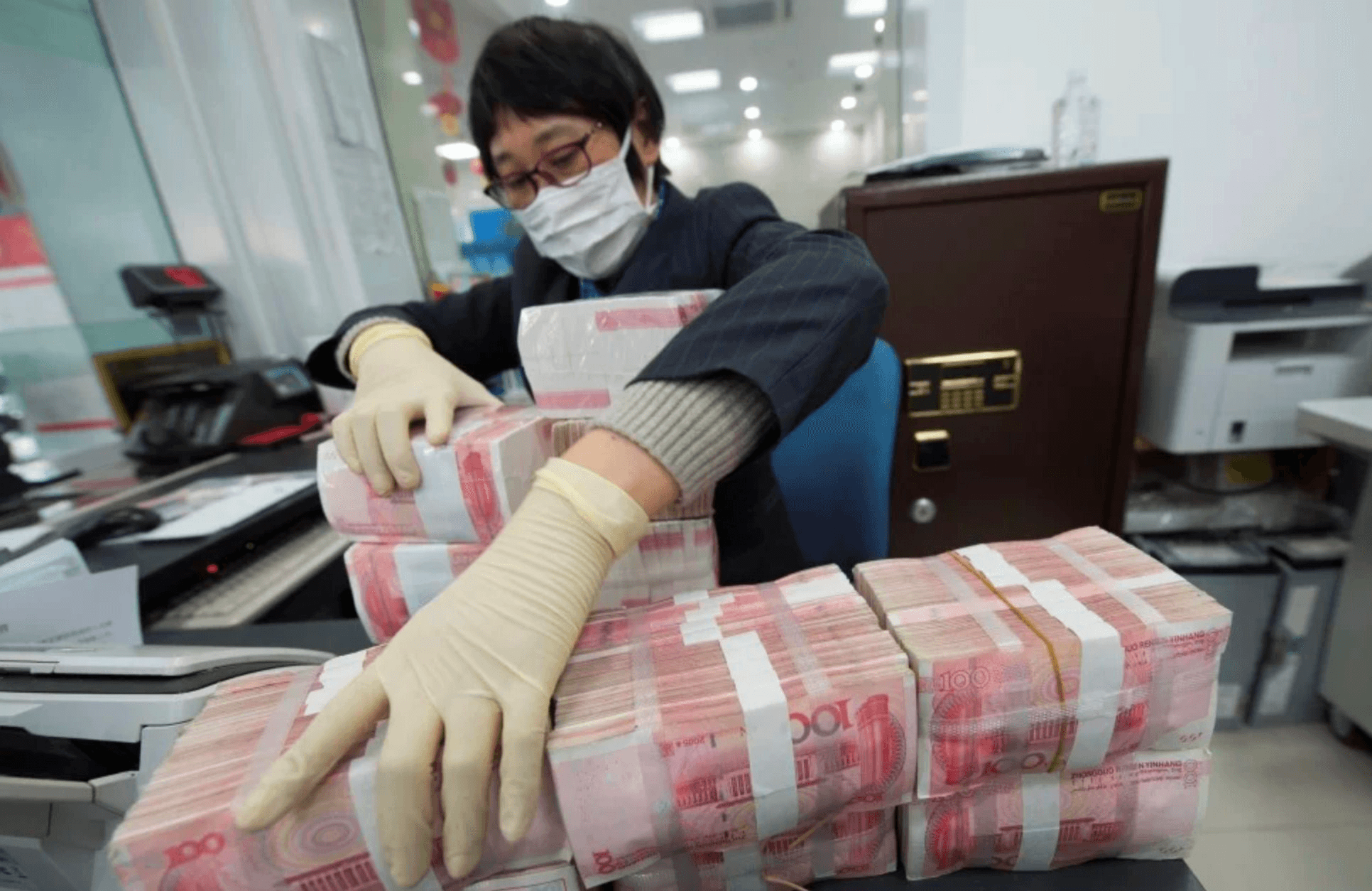 Trung Quốc âm thầm mua 600 tỷ USD trái phiếu Mỹ?