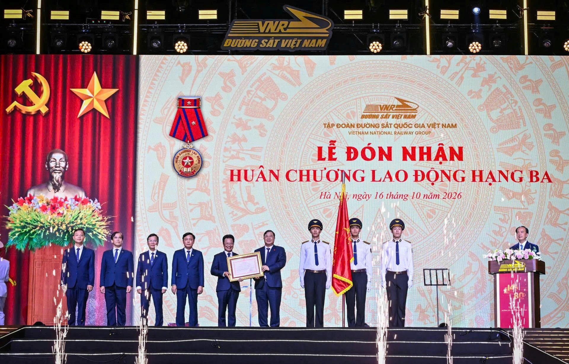 trao.-huan-chuong.jpg