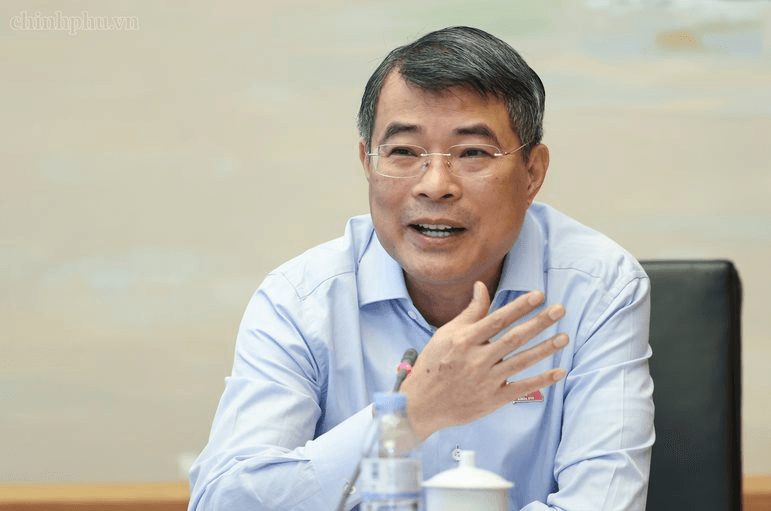 Thủ tướng yêu cầu cắt khâu trung gian, đưa giá thuốc và thiết bị y tế về mức hợp lý