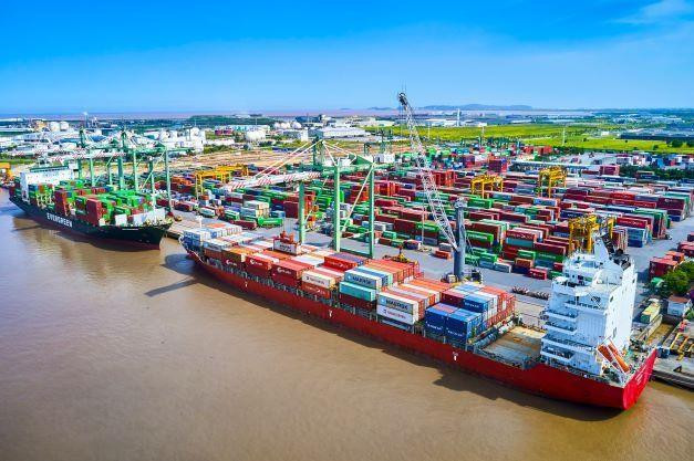 Cổ phiếu “đại gia” nghìn tỷ bất ngờ tím lịm với thanh khoản đột biến sau khi lộ diện tại Eximbank