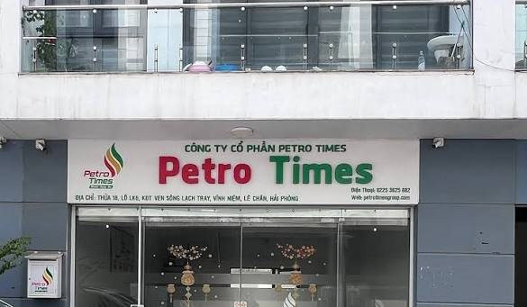 Một cổ phiếu xăng dầu liên tục “lau sàn”, doanh nghiệp giải trình gì?