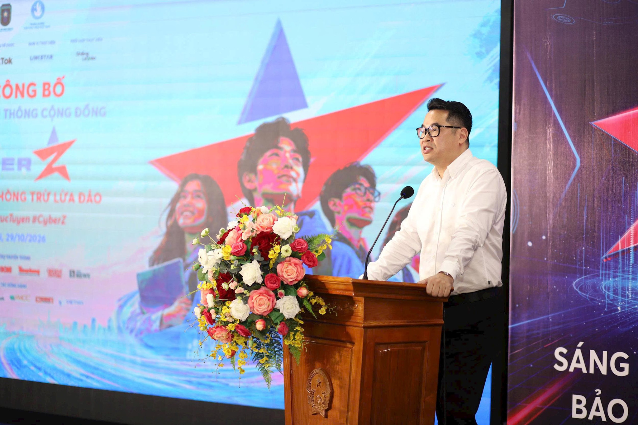 ong-vu-duy-hien-pho-tong-thu-ky-kiem-chanh-van-phong-hiep-hoi-an-ninh-mang-quoc-gia.jpg