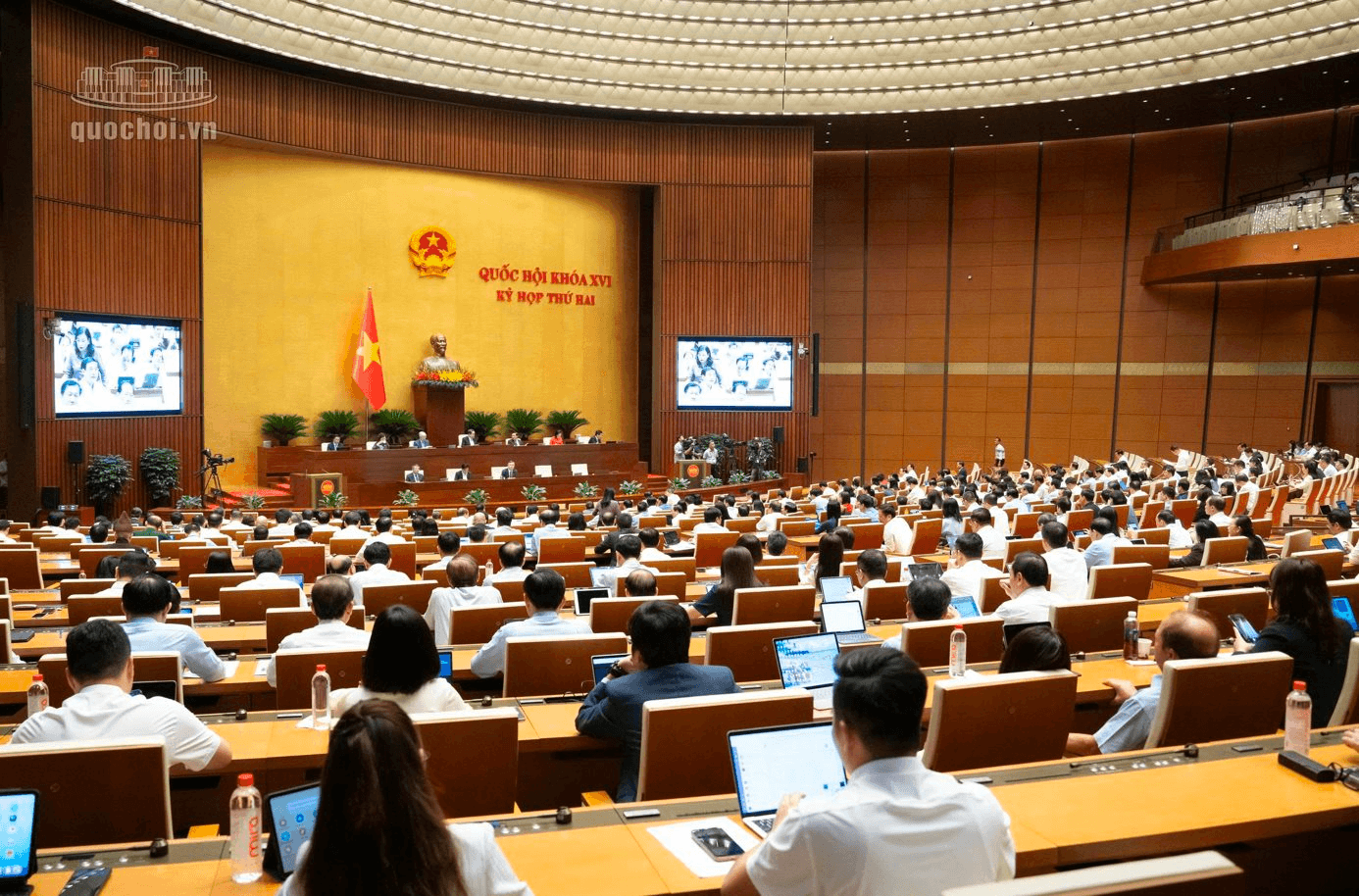 Quốc hội thảo luận KTXH: Tháo gỡ nút thắt tăng trưởng cho các tỉnh miền núi, biên giới