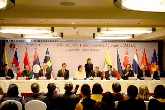 Phê duyệt Hiệp định Thương mại Dịch vụ ASEAN