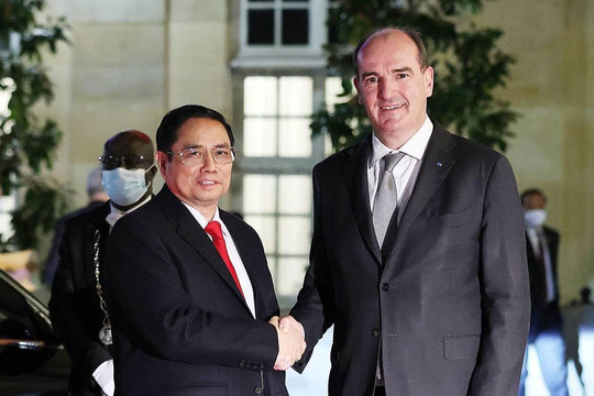 Pháp sẽ hỗ trợ thêm cho Việt Nam 970.000 liều vaccine phòng Covid-19