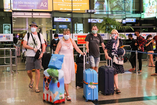 Thực hiện các chuyến bay thí điểm đón khách du lịch quốc tế đến Việt Nam