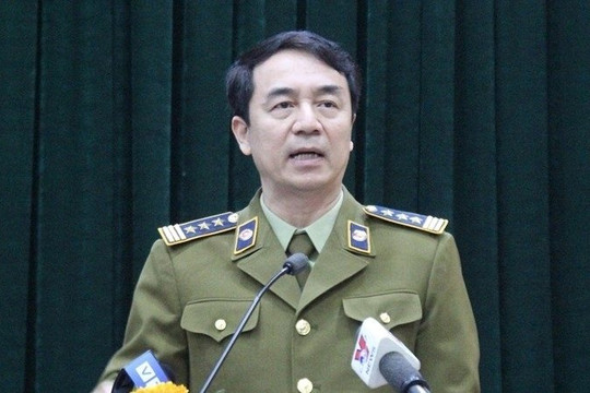 Cựu cục phó Cục Quản lý thị trường Trần Hùng bị thay đổi tội danh sang “Nhận hối lộ”