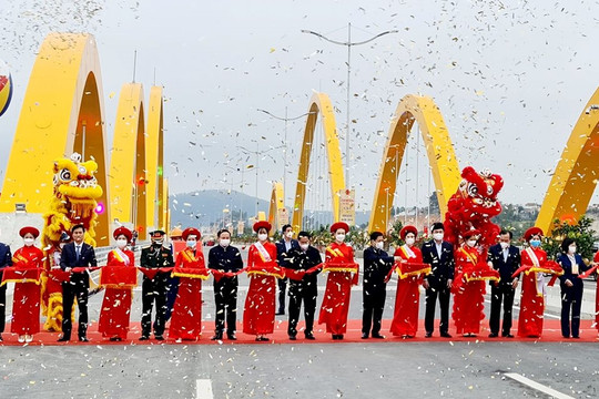 Khánh thành cầu Cửa Lục 1 - Dự án giao thông trọng điểm tại Quảng Ninh