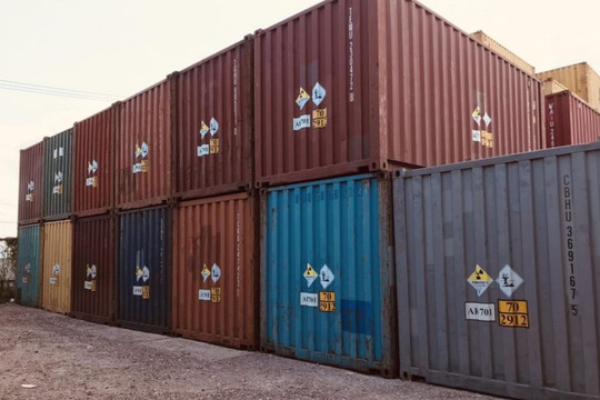 Phát hiện 25 container chứa chất phóng xạ Urani và Thori nhập khẩu từ Nga vào Việt Nam