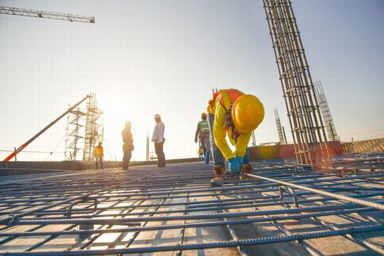 Nhà thầu thi công xây dựng phải mua bảo hiểm cho người lao động