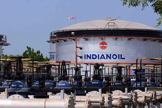 Ấn Độ tích cực thu mua dầu thô từ Nga 