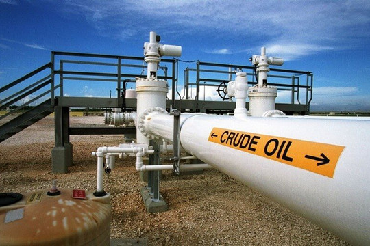 Giá dầu trên thị trường thế giới quay đầu giảm sau 3 phiên tăng liên tiếp