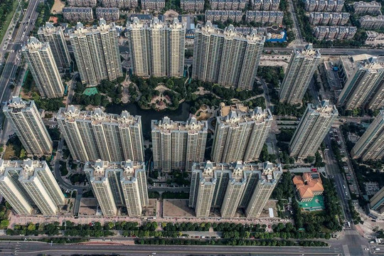 Thêm một doanh nghiệp bất động sản lớn của Trung Quốc vỡ nợ