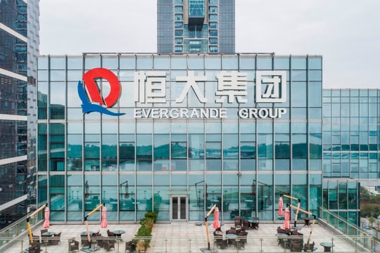 Buồn của Evergrande: Cổ phiếu giảm gần 90% ngay trong phiên đầu giao dịch trở lại, trùm BĐS tỷ USD ngày nào giờ vốn hoá vỏn vẹn 586 triệu USD