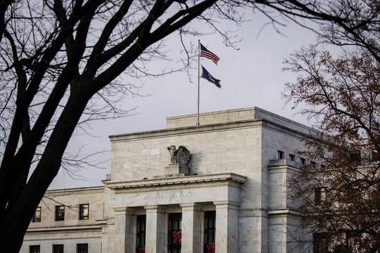 Fed tiếp tục tăng lãi suất thêm 75 điểm cơ bản