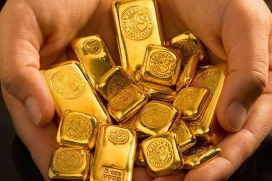 Giá vàng quay đầu giảm 400.000 đồng/lượng