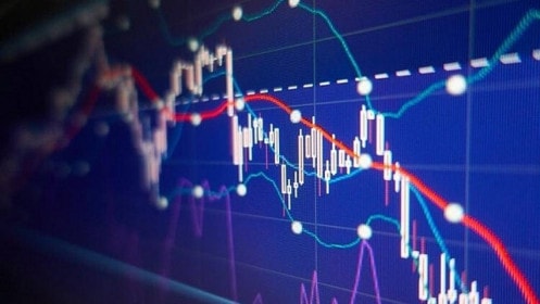 Chứng khoán tuần qua: Gánh nặng nhóm ngân hàng, VN-Index mất gần 32 điểm