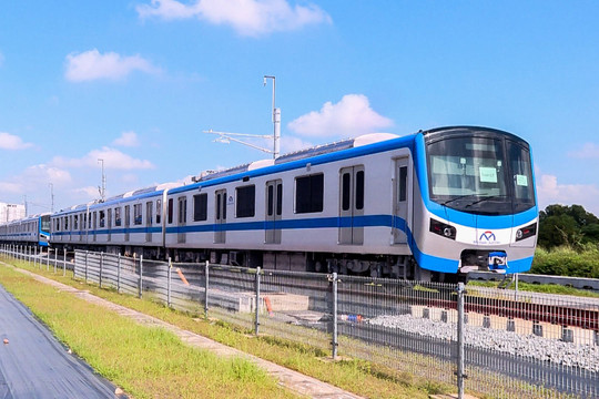 Metro số 1 TP HCM dời thời gian vận hành; Singapore sắp có depot "4 trong 1" đầu tiên của thế giới