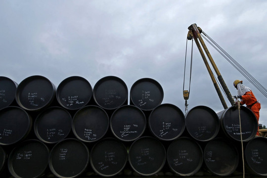 Thị trường dầu thô "loạn nhịp"
