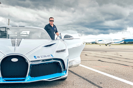 Người viết "giấy khai sinh" cho mọi siêu xe Bugatti: Ra quyết định số phận cho mỗi chiếc xe, được ví như ông hoàng tốc độ 
