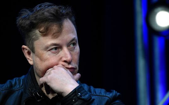 Không tập trung vào xe điện mà sa đà sang robot, trí tuệ nhân tạo, Elon Musk đang cố chấp ôm đồm quá nhiều?