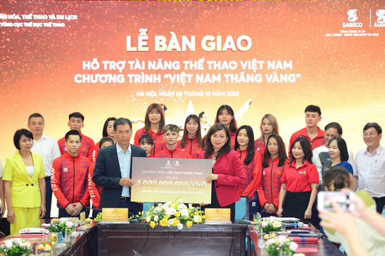 Khi doanh nghiệp Việt hợp lực làm hậu phương cho thể thao Việt Nam: 50 vận động viên tài năng vừa được tài trợ 5 tỷ đồng
