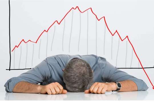 Chứng khoán tuần qua: Tâm lý bán tháo, VN-Index mất gần 100 điểm