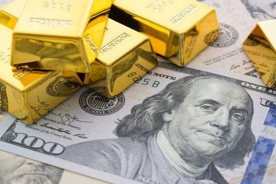 USD và vàng tăng vọt trước khi Fed công bố biên bản họp