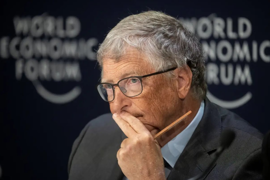 Tỷ phú Bill Gates: Viện trợ nhân đạo không thể xóa bỏ đói nghèo