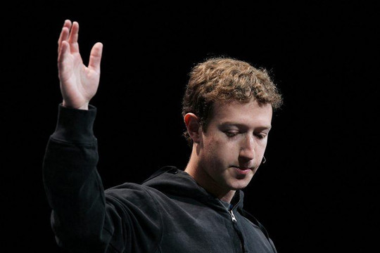 Vũ trụ ‘buồn’ của Mark Zuckerberg: Chẳng ai quan tâm, người dùng thử kính VR xong vứt xó