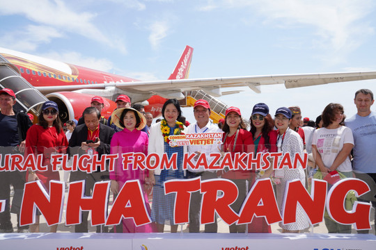 Vietjet chính thức khai trương đường bay Nha Trang với thành phố Almaty, Kazakhstan