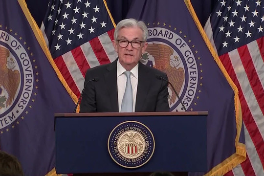 Chủ tịch Fed cảnh báo còn quá sớm để lãi suất ngừng tăng